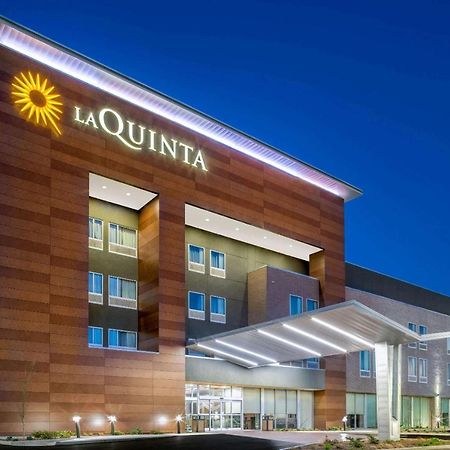 La Quinta Inn & Suites By Wyndham Louisville Ne - Old Henry Rd エクステリア 写真